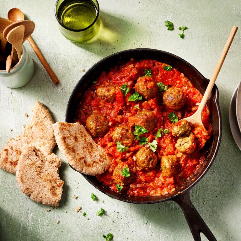 Shakshuka with Vegan Falafels Shakshuka with Vegan Falafels