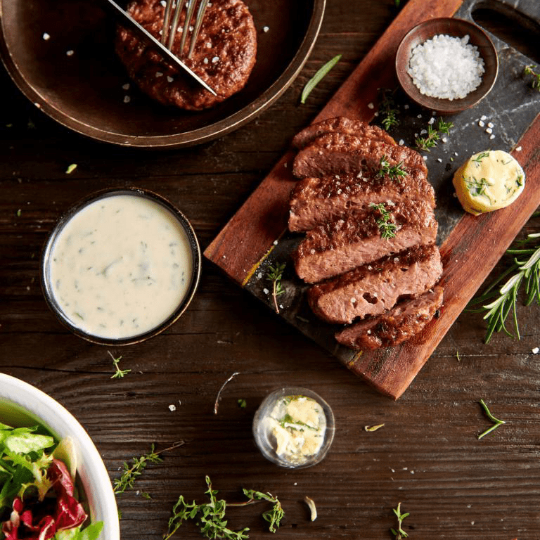 Vegán "hamburgerpogácsa" gorgonzola mártással Vegán "hamburgerpogácsa" gorgonzola mártással
